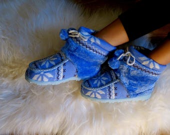 Arctic Blue Fashion Womens Hand Knitted Bootie Wool Slippers Fleece Lining Faux Fur - Thick Sole - Christmas Birthday Mother Gift