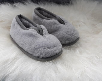Women’s Alpaca Wool Slippers Lilac Grey – Handmade Non-Slip Men's Moccasins, Eco-Friendly Warm House Shoes