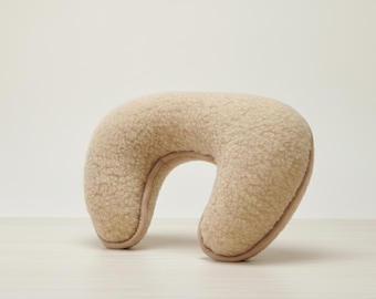 Merino Wool U-Shape Neck Pillow – Travel Support Cushion – Beige / Light Grey