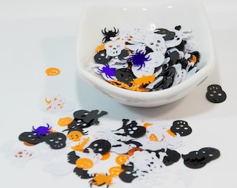 Halloween Mix Confetti! 14-19 mm sizes - Skulls, Spiders, Bats, Ghosts, Pumpkins! Bin-267