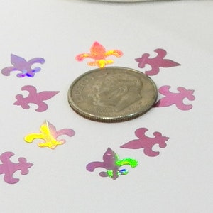Fleur De Lis Confetti - Bellissimo colore olografico lilla luminosa! Resistente ai solventi - Taglia 10 x 10 mm! B-298 B-298