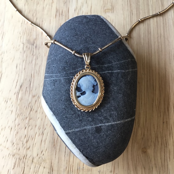 Vintage blue cameo necklace,Italian cameo,donation