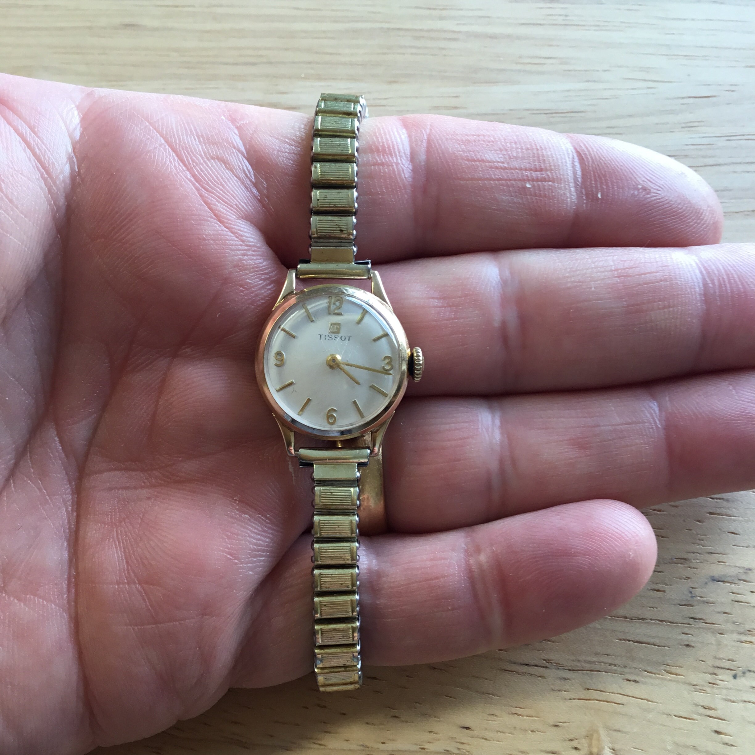 Klein gouden Tissot horloge gouden Tissot horloge goud horloge dames Tissot horloge vintage Tissot horloge cocktail horloge Tissot cocktail horloge Etsy Nederland