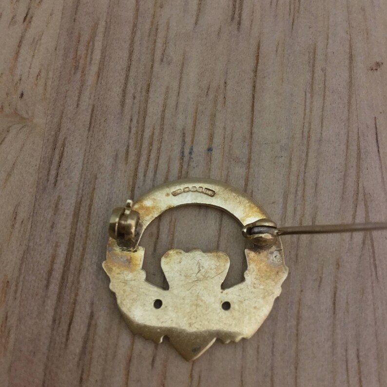 Claddagh brooch,Irish brooch,Gold claddagh brooch,gold Irish brooch,vintage Irish brooch,Celtic brooch,gold brooch,Friendship brooch