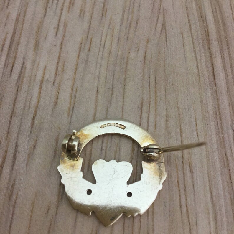 Claddagh brooch,Irish brooch,Gold claddagh brooch,gold Irish brooch,vintage Irish brooch,Celtic brooch,gold brooch,Friendship brooch