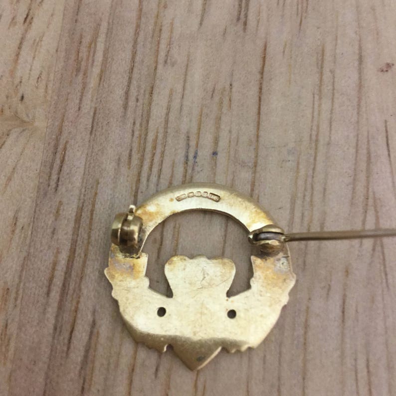 Claddagh brooch,Irish brooch,Gold claddagh brooch,gold Irish brooch,vintage Irish brooch,Celtic brooch,gold brooch,Friendship brooch