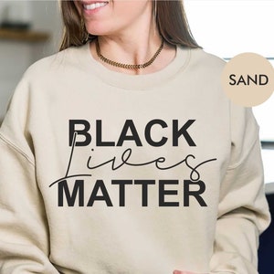 Black Lives Matter Sweatshirt gedruckt, schwarzes Leben ist wichtig, Black Power, Anti-Rassismus-Shirt, Gleichstellung, Aktivist Bürgerrechte, BLM