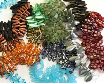 3mm x 11mm Various Opaque Colors Tiny Dagger Beads Qty 50+ Czech Glass Baby Dagger Beads