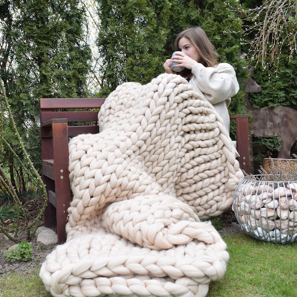 Chunky Knit Blanket, Blanket, Super Chunky Blanket, Giant knit blanket, Thick blanket, Bulky Knit, Merino wool, Extreme knitting