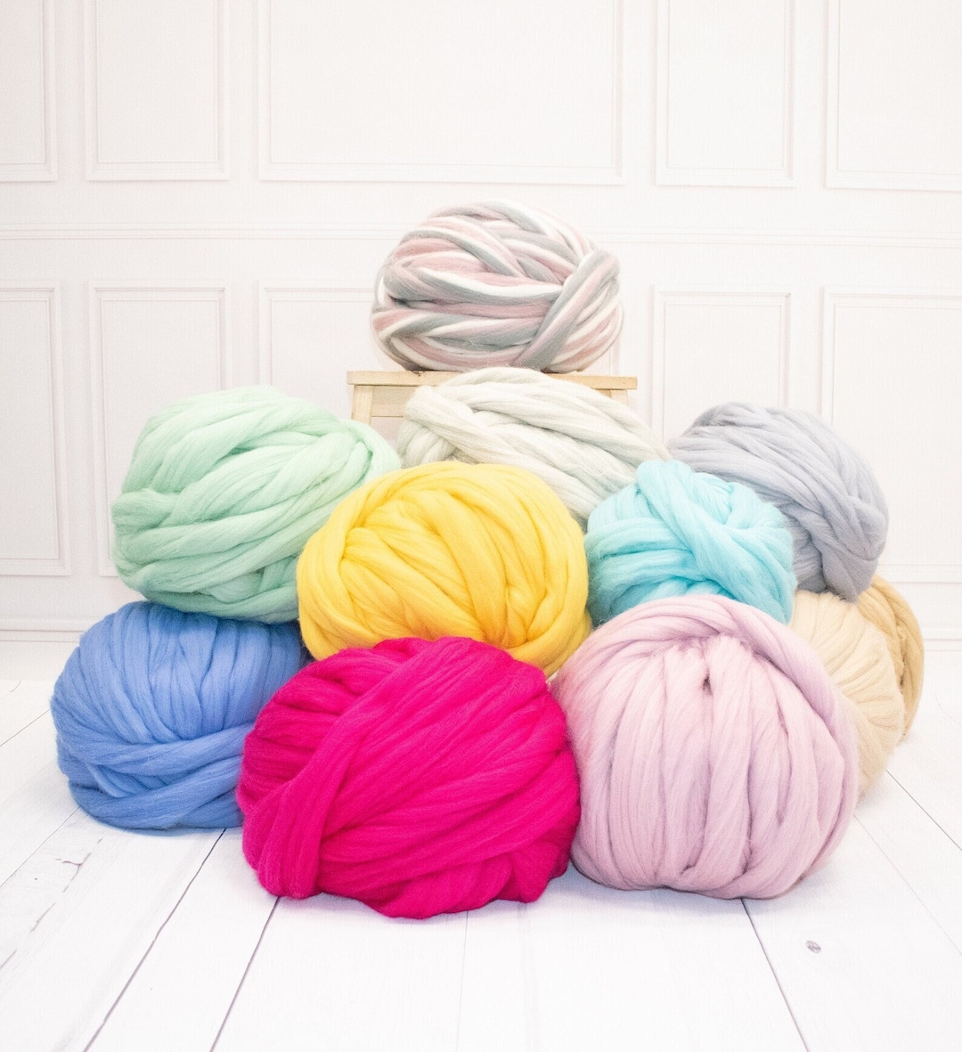 Chunky Yarn. Giant Knitting. Bulky Yarn. Chunky Merino Wool Knit Yarn