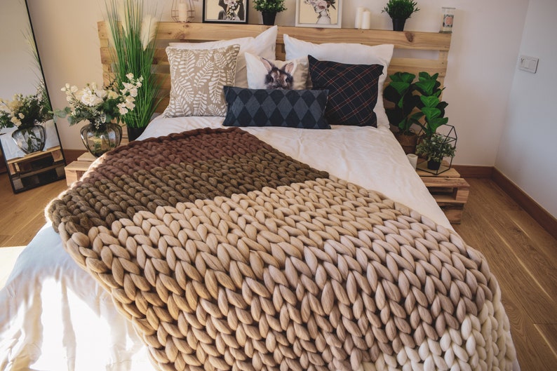 PinkUnicornStudio Knit Blanket