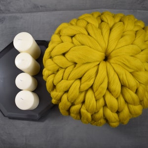 Decorative Cushion Extreme knitting Round Pillow Housewarming gift Chunky Knit Pillow Merino wool Decorative Pillow Gift for her