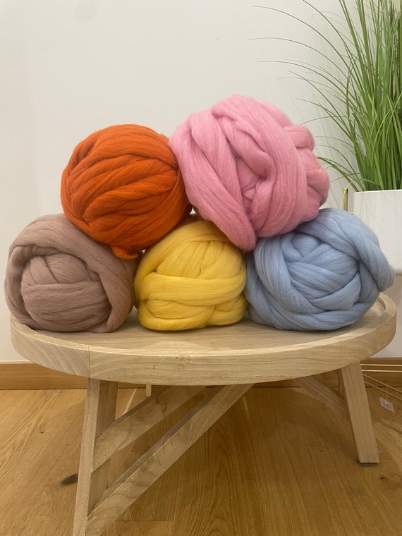 Chunky Yarn. Natural Merino Wool Roving. Thick felting wool. Bulky yarn for arm knitting. Giant knitting FELT yarn. Super Chunky wool SALE