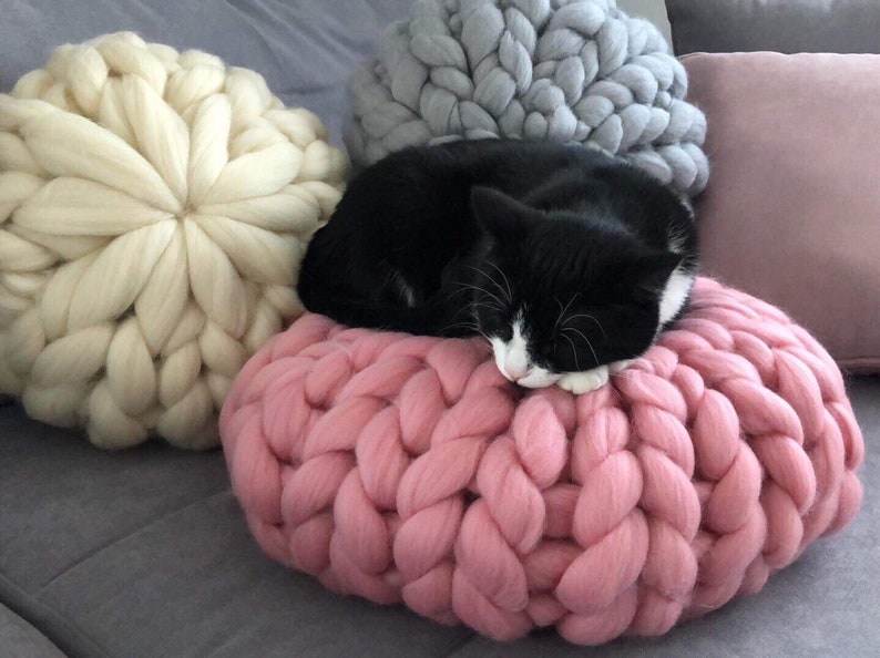 Decorative Cushion Extreme knitting Round Pillow Housewarming gift Chunky Knit Pillow Merino wool Decorative Pillow Gift for her