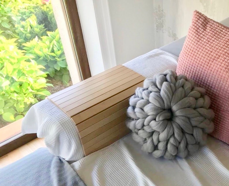 Decorative Cushion Extreme knitting Round Pillow Housewarming gift Chunky Knit Pillow Merino wool Decorative Pillow Gift for her