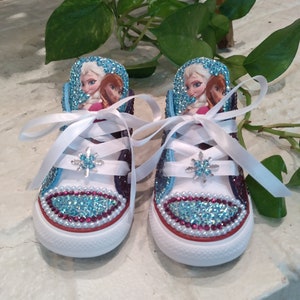 Converse de Frozen personalizadas, Converse de Elsa, Converse con brillo de Elsa y Anna, Converse con brillo, Zapatos de Elsa y Anna de Frozen, Zapatos de Frozen