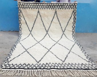 Beni Ourain Moroccan Rug 100% wool rug  200 X 300 cm