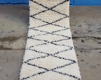 Moroccan runner rug ,Beni Ourain rug Hallway rug , runner rug, hallway , 100% runner wool rug , beni ourain runner 10 / 2,2 feet