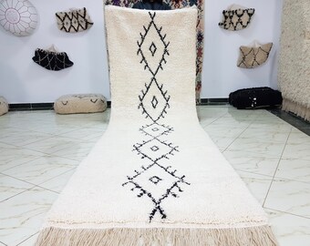 Moroccan runner rug ,Beni Ourain rug Hallway rug , runner rug, hallway , 100% runner wool rug , beni ourain runner 10,4 / 3,2 feet