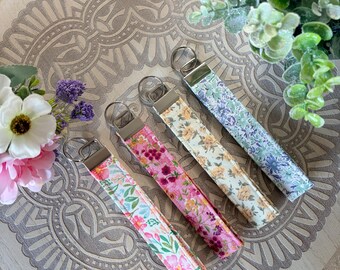 Handmade Fabric Wristlet Keychain, Patterned Key Fob, Floral Key Holder, Fabric Keychain, Car Key Wristlet