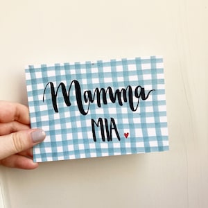 Postkarte 'Mamma Mia' Naturpapier, Nachhaltiges Papier, Illustration, Handlettering