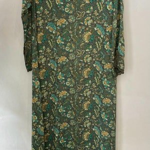 Silk tunic with embroidered sleeves 6
