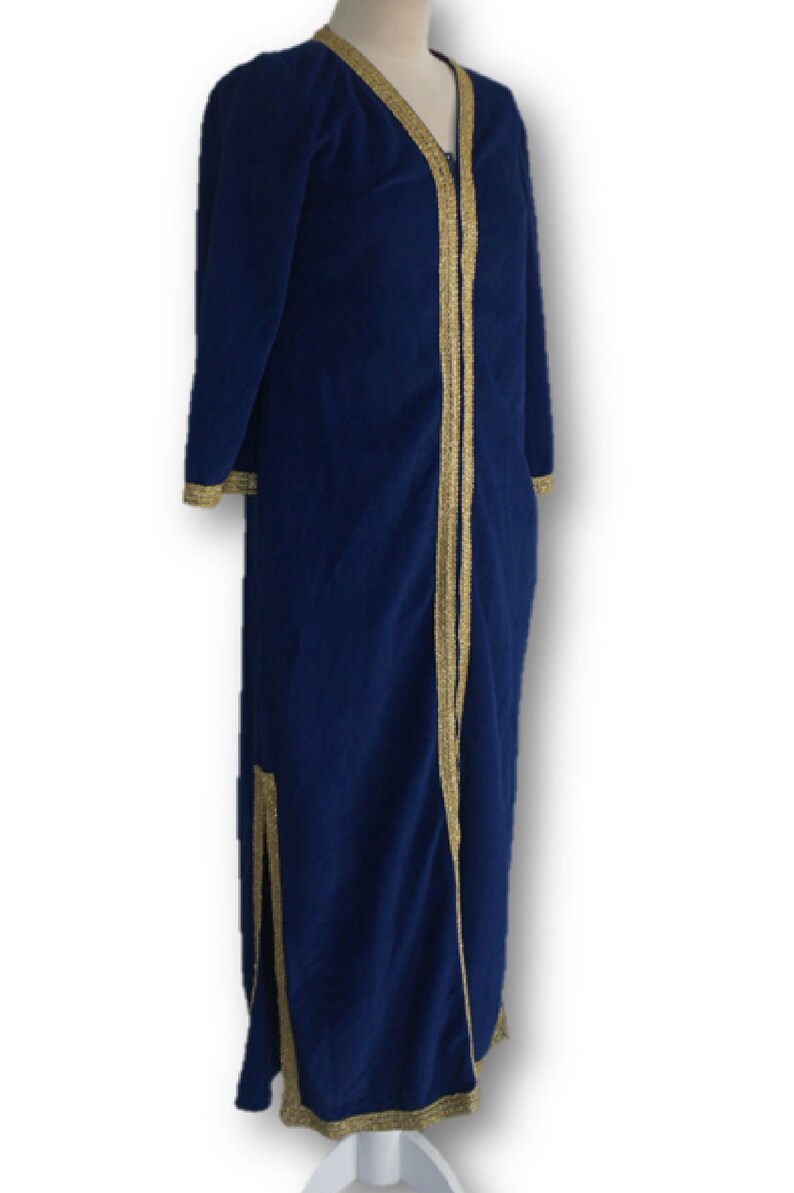 Vintage 70s Evelyn Pearson Cozy Fuzzy Velour Robe, Royal Blue Nightgown, Robe Nightgown, House Robe / Dress image 4