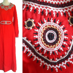 Rotes Kleid mit Gürtel, Vintage 60er Jahre handgemachte bestickte Kleid, Baumwolle Hippie Boho Kleider