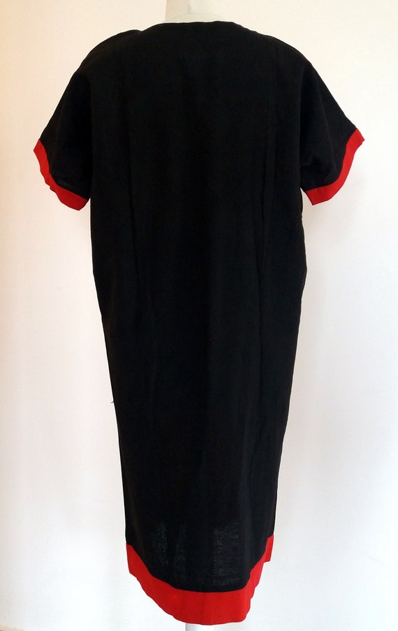 Vintage 70's  Black and Red Dress With  Embroider… - image 7