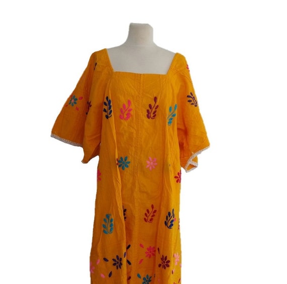 Mexican Floral Dress, Vintage 60s Embroidered Flo… - image 2