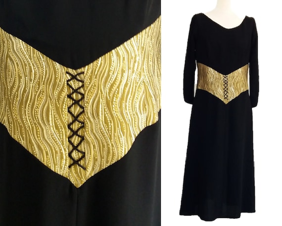 green emerald velvet dress Black Bee Print 3/4 Sleeve Rounded Neck Dress by Eva Rose – Modern Millie