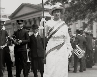 Suffragette Protest Photo: 1917 Women's Rights March Print
