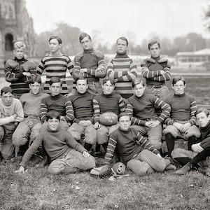Georgetown Football Photo, early 1900s, Georgetown University, Washington DC, Georgetown Fans, Black White, Gift, Football Players