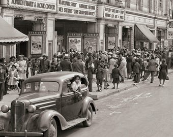 Old Southside Chicago Photo, African American Wall Art, Black and White, Chicago Illinois, Historical Photo, 1941, Regal Savoy, Theatre