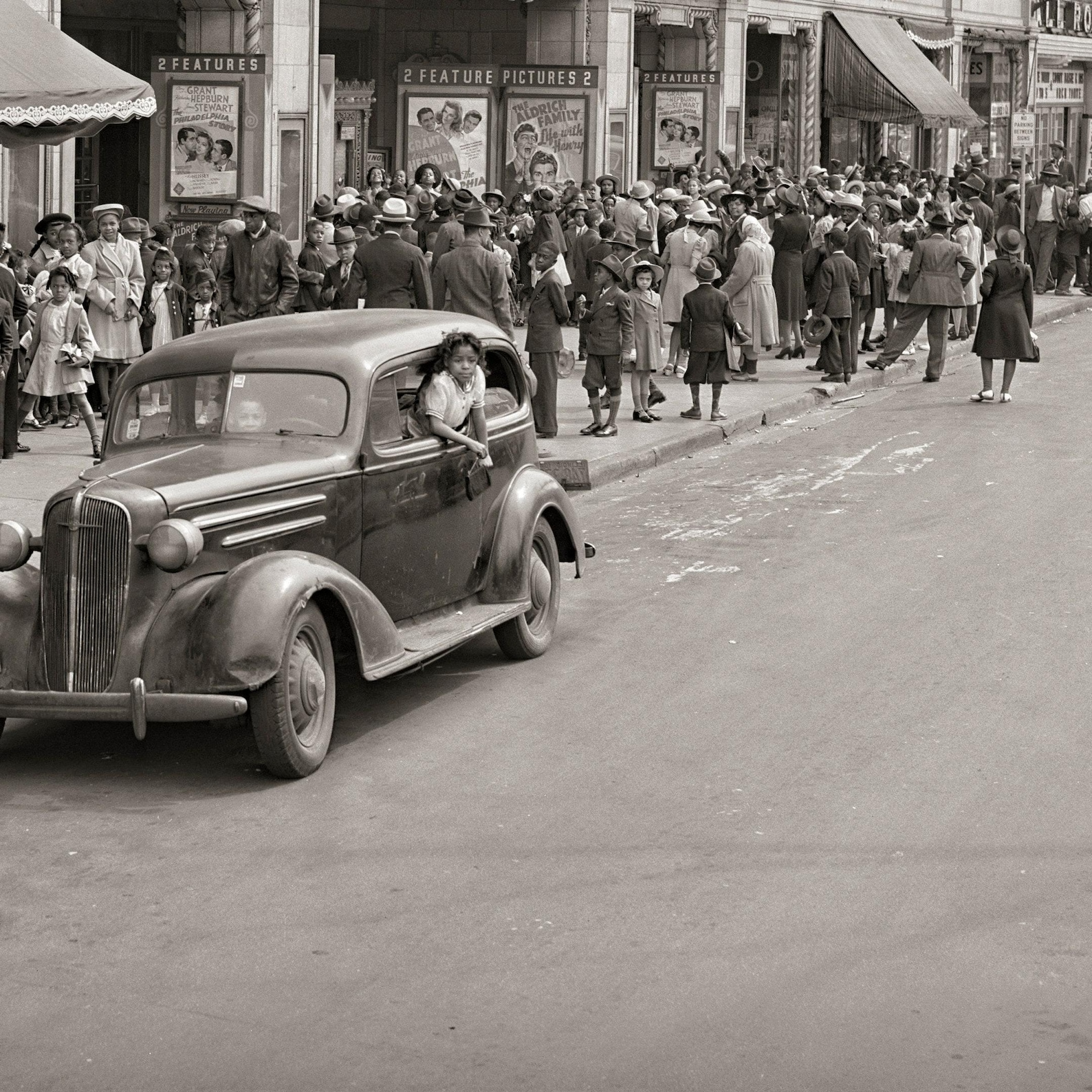 1941 Southside Chicago Photo: Regal & Savoy Theatres, African American ...