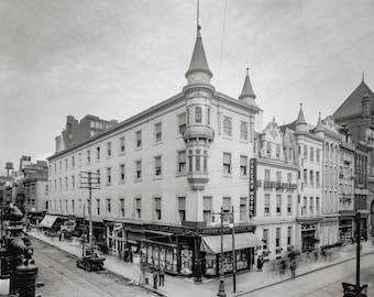 Philadelphia's Green's Hotel Photo: Circa 1910 Pennsylvania Architecture Giclee Print