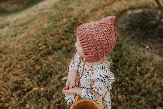 Classic Pixie Bonnet / Crochet Pixie 