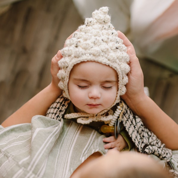 Bobble bonnet / crochet bonnet