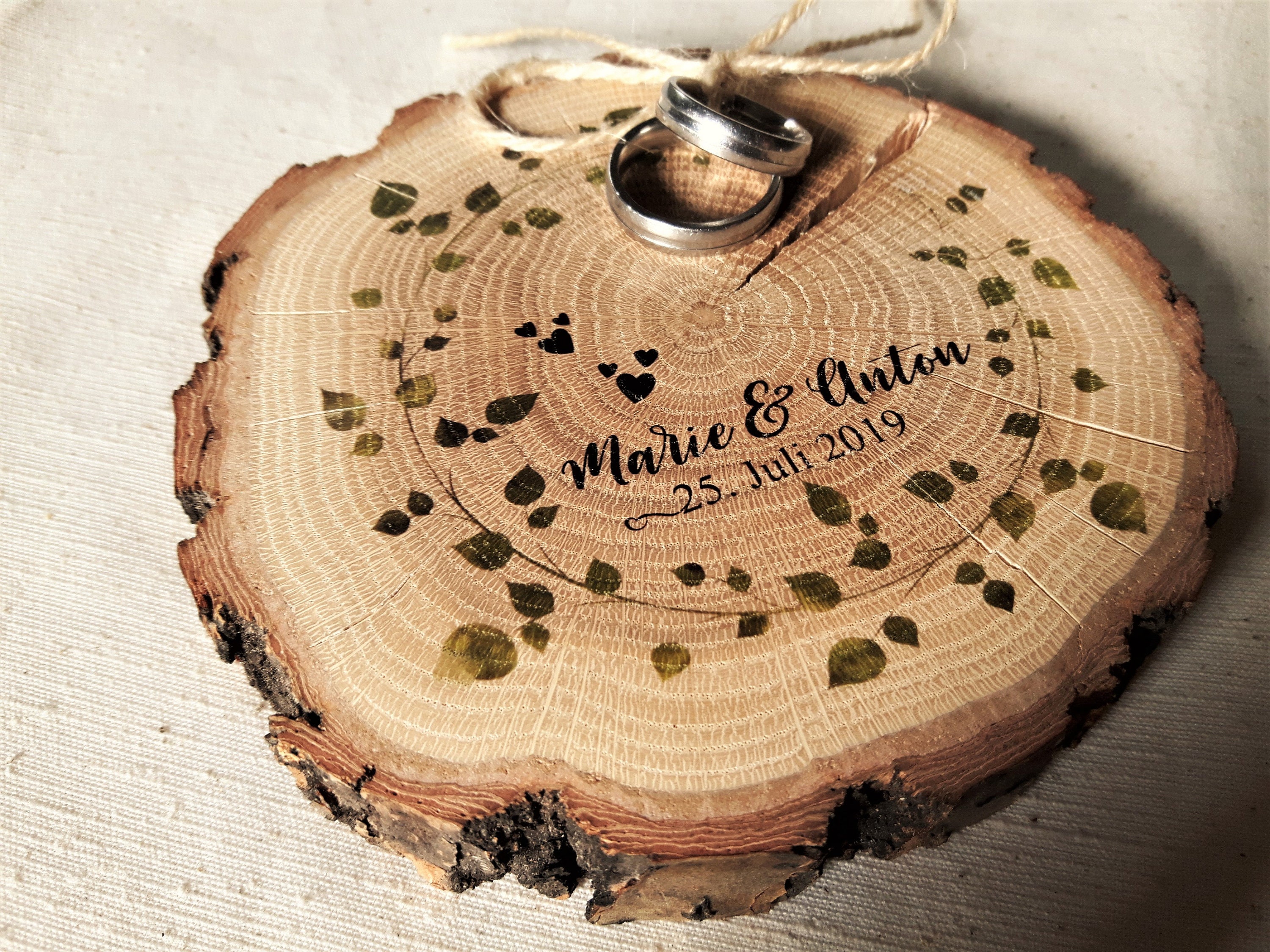 RINGKISSEN WEDDING Wood - Personalized | Tree disc | Vintage | Ringbo…