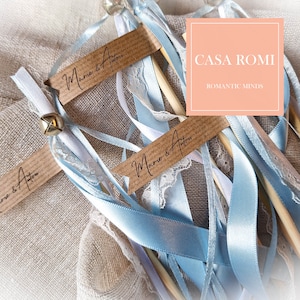 10x WEDDING WANDS Stäbe mit Glöckchen, Satinbändern und Spitze fürs Spalier stehen auf der Hochzeit, Gastgeschenke für Hochzeitsgäste, Mai