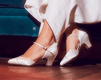 Ivory Satin Brautschuhe - Ivory Brautschuhe - Ivory Brautschuhe Mit geringem Absatz , Low Heels Hochzeit Schuhe für Braut