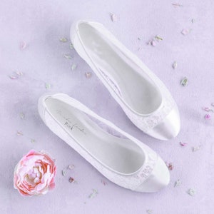 Women&#39;s Ivory  Lace Flat Wedding Bridal Bridesmaid Ballet Ballerina Shoes