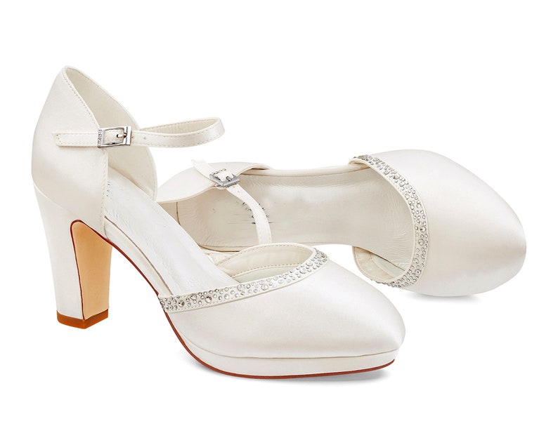 ivory mid heel shoes