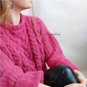 Alpaca trui met losse pasvorm, kabelgebreide trui, oversized damespullover, kersenroze neonroze roodpaarse alpaca zijden trui, boho zachte alpaca pullover afbeelding 14
