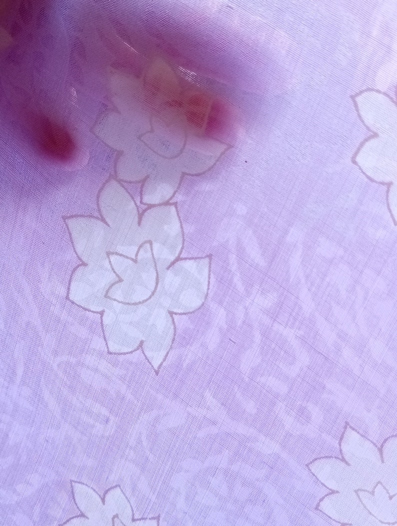 Fliederfarbene Lotusblumen Baumwollstoff leichter Baumwollstoff Bild 3
