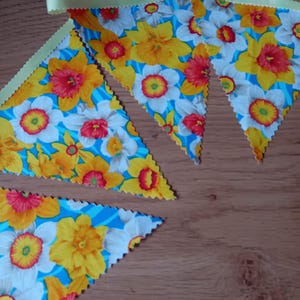 Narzissen, Vintage Wimpelkette, Ostergirlande, St Dwynwen, Vintage Girlande