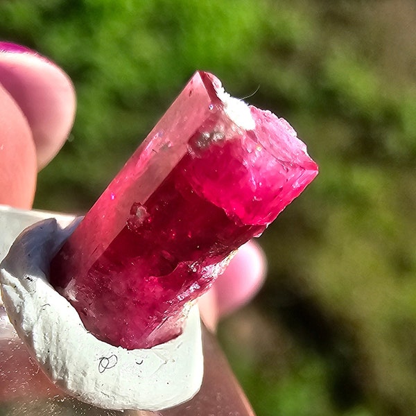 Raw Red Beryl, 1.75ct Bixbite Crystal, 'Red emerald', Rare Gemstone, Wah Wah Mountains, Utah USA Mineral, Very Rare, High Grade, Collector