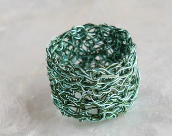 Wide ring 2-coloured knitted in green with turquoise, band ring knitted, bicolour many variations, wide, crochet wire