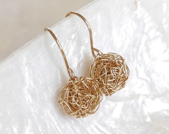 Boucles d'oreilles en or goldfilled 12k, boucles d'oreilles boules or, boucles d'oreilles plaquées or, bijoux de mariée, boucles d'oreilles boules, élégantes petites boules d'or