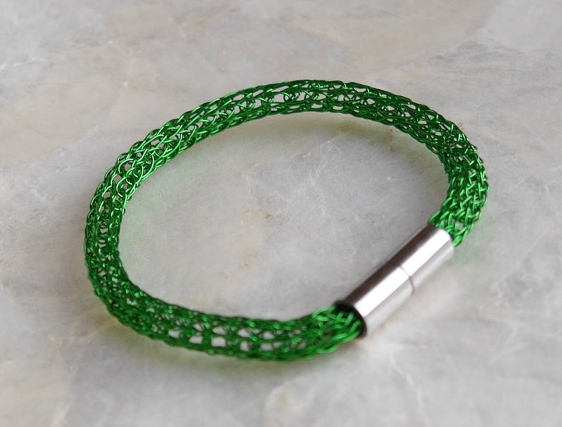 Green bracelet for him and her, men's jewelry, women's jewelry, green, light green, grass green, handmade wire jewelry knitted Viking 17 Centimeters